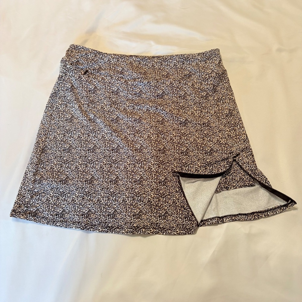 Lulu-B Leopard Print Active Skort Small Tan Black Animal Print Golf Tennis Skirt